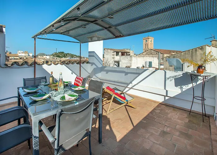 Owl Padrina - Walking To The Old Town * Pollença